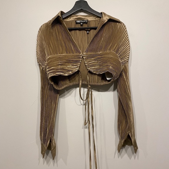 Missguided Carli Bybel X Champagne Plisse Wrap Around Cropped Shirt - Picture 2 of 5